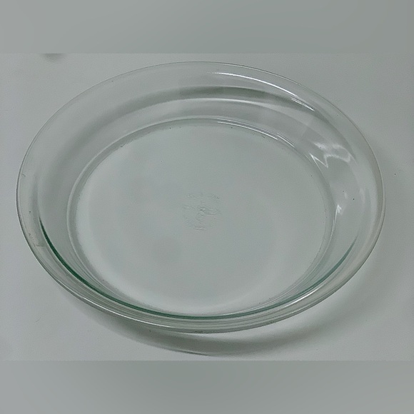 Mid Century Vintage Pyrex 9 Inch Pie Dish - Picture 12 of 12